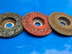 Лучшие круги для удаления старой краски и ржавчины Лучшие круги для удаления старой краски и ржавчины