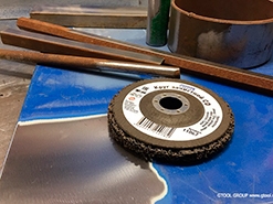 Чистим краску с дерева болгаркой — легко! Идеальные круги для удаления краски. Чистим краску с дерева болгаркой — легко! Идеальные круги для удаления краски.